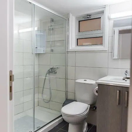 Oniro 105 Apartment Larnaca